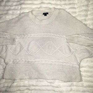 Wild Fable Knitted Sweater. Size M, slightly cropped.